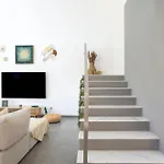 Stylish 3-bedroom Haven With A Private Pool Ferienhaus