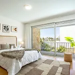 Ferienhaus Stylish 3-bedroom Haven With A Private Pool Albufeira