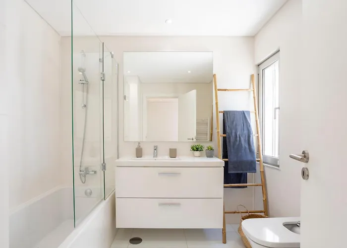 度假居 Stylish 3-bedroom Haven With A Private Pool *