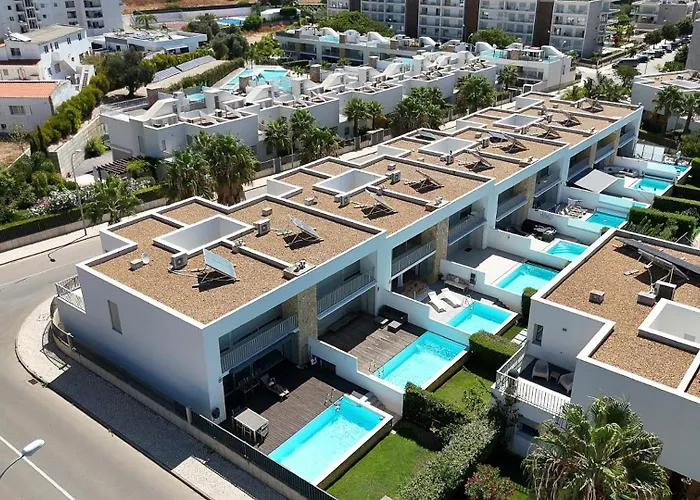 度假居 Stylish 3-bedroom Haven With A Private Pool 阿尔布费拉