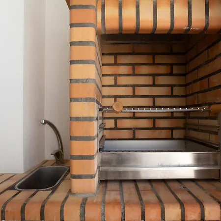 Stylish 3-bedroom Haven With A Private Pool Albufeira